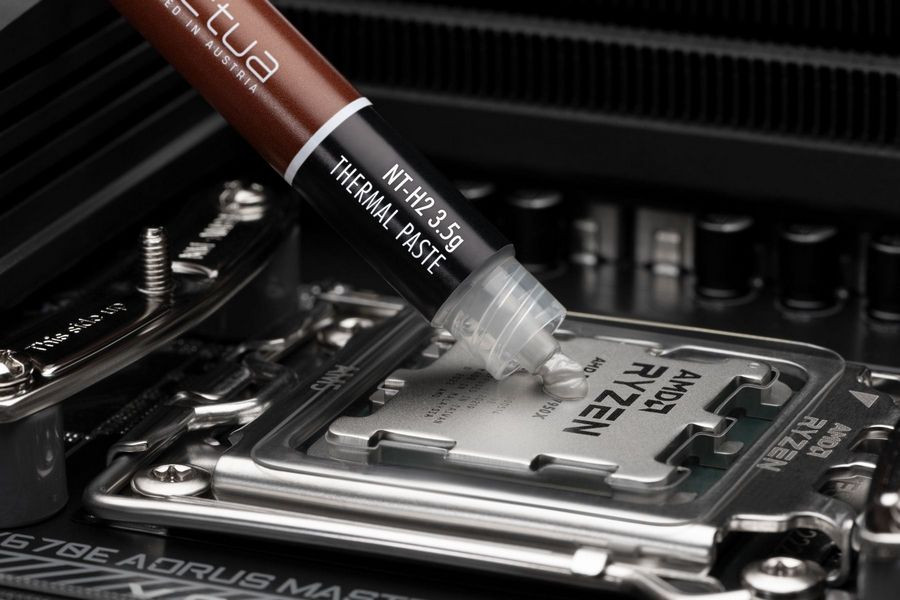 Image of Hűtőpaszta fecskendőben 3.5g AM5 Edition + 3db tisztító kendő Noctua (NT-H2-3.5-AM5)